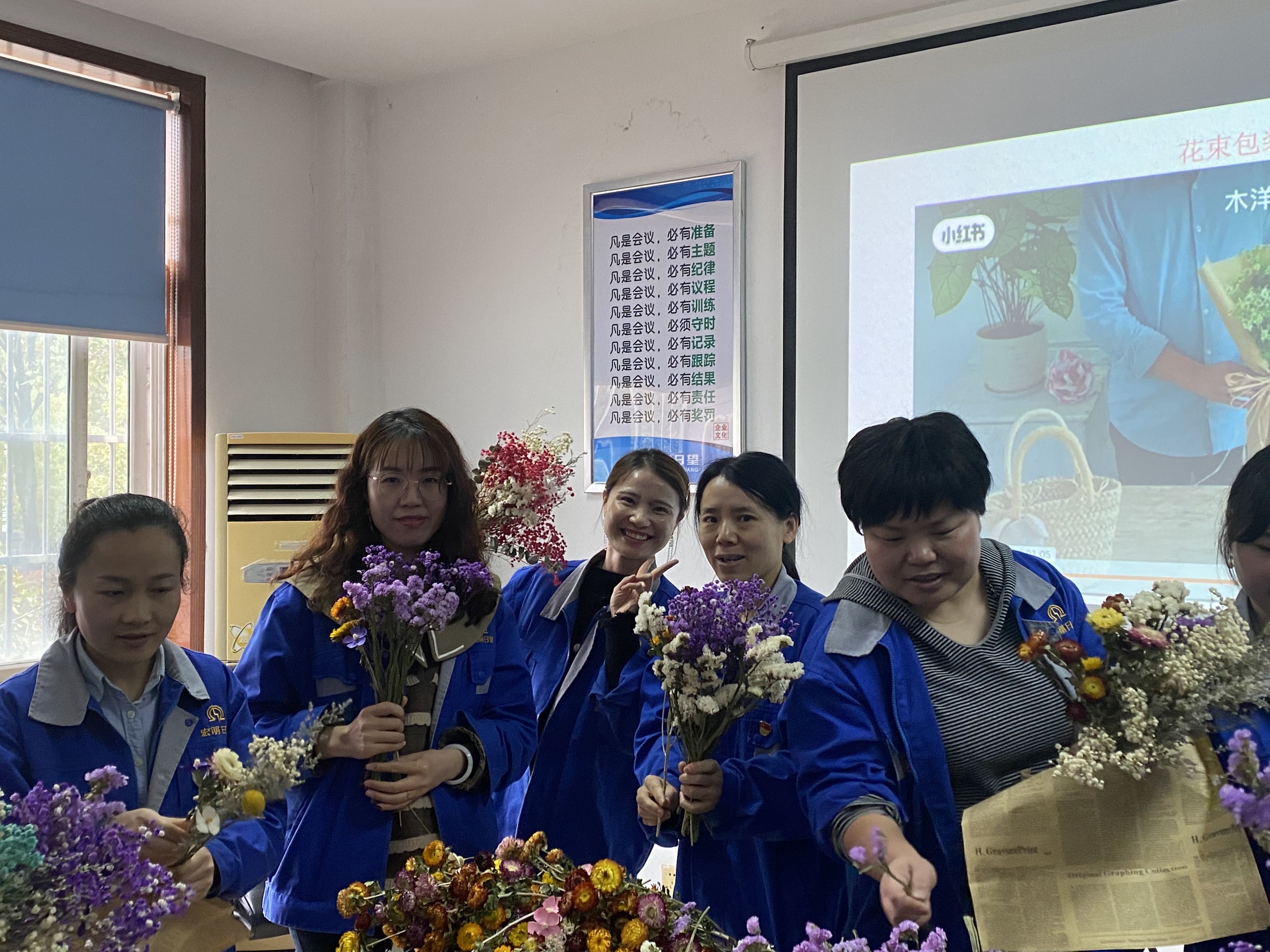 j9体育平台,宏明日望,株洲电子科技,湖南电容器,株洲电容器,电容器